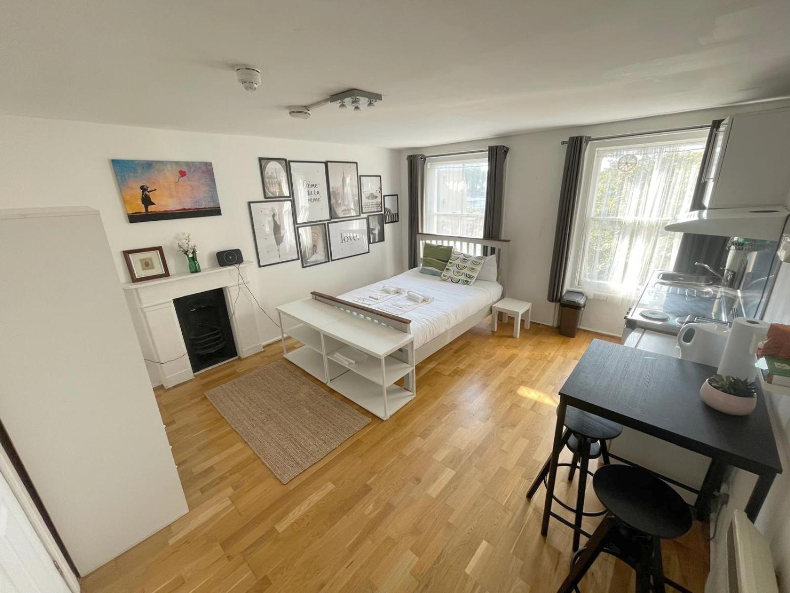 The Leinster Apartment *